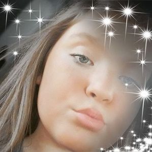 Meet your Posher, Carli